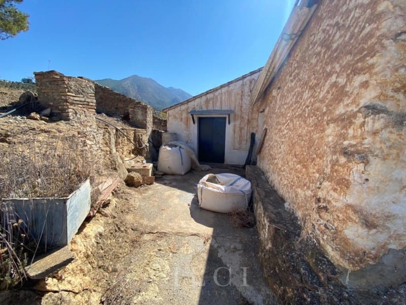 Finca/Landhuis te koop in Canillas de Aceituno - € 129.900 (Ref: 10011195)
