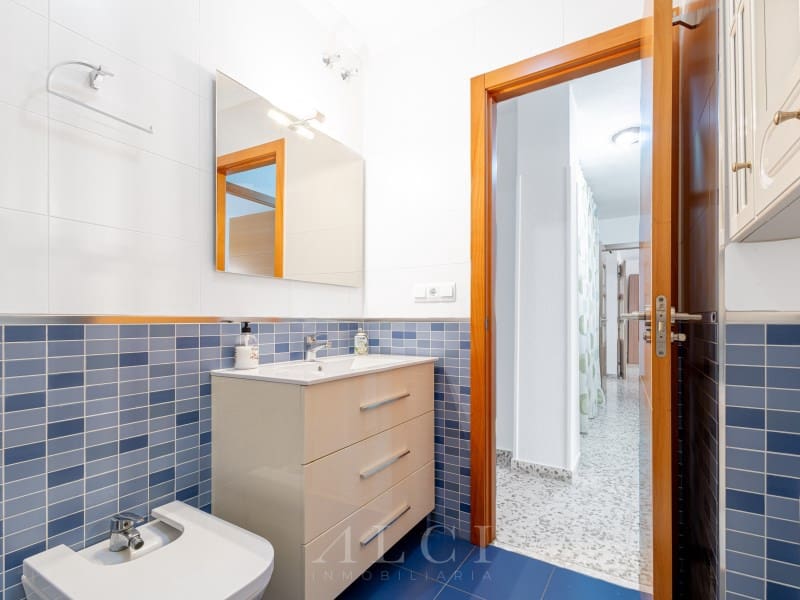 3 sypialnia Mieszkanie na sprzedaż w Torre del Mar - 320 000 € (Ref: 10011196)