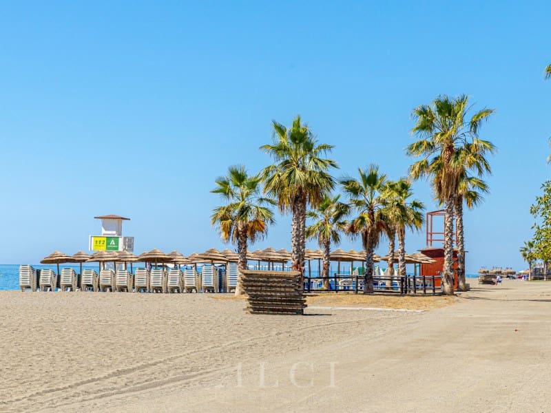 3 sypialnia Mieszkanie na sprzedaż w Torre del Mar - 320 000 € (Ref: 10011196)