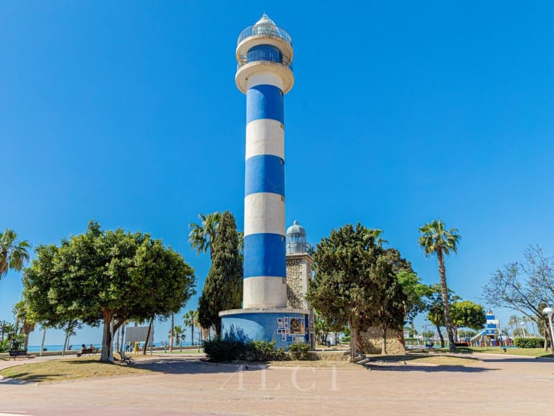 3 sypialnia Mieszkanie na sprzedaż w Torre del Mar - 320 000 € (Ref: 10011196)