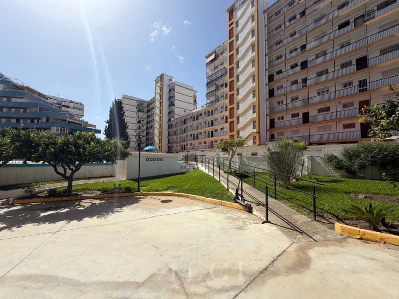 2 chambre Appartement à vendre à Torre del Mar avec piscine - 260 000 € (Ref: 10042725)