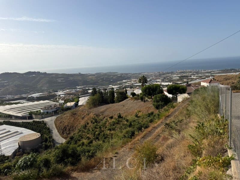 Finca/Country House for sale in Algarrobo - € 125,000 (Ref: 10048957)