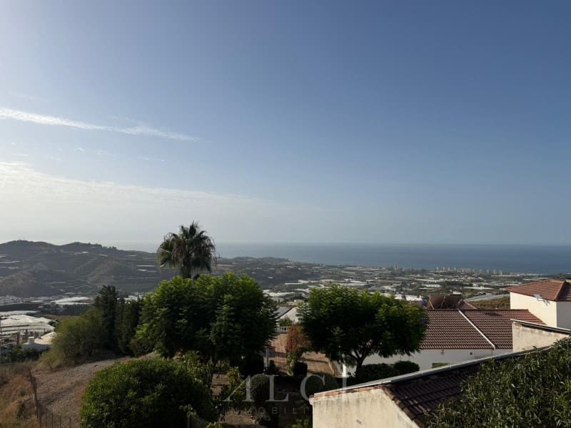 Finca/Country House for sale in Algarrobo - € 125,000 (Ref: 10048957)