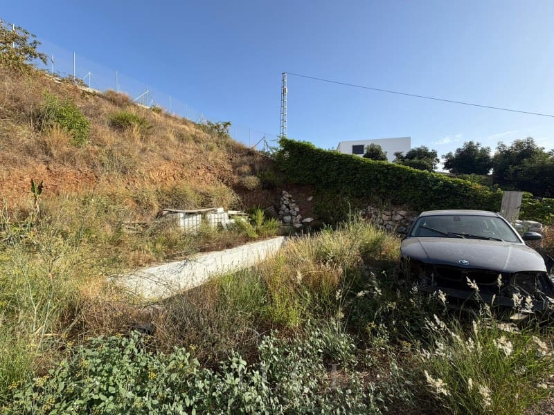 Finca/Country House for sale in Algarrobo - € 125,000 (Ref: 10048957)
