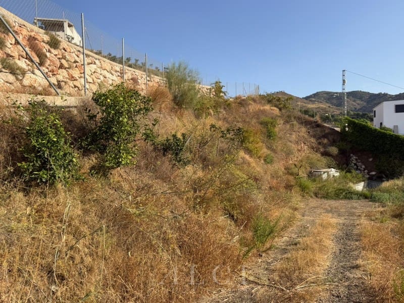 Finca/Country House for sale in Algarrobo - € 125,000 (Ref: 10048957)