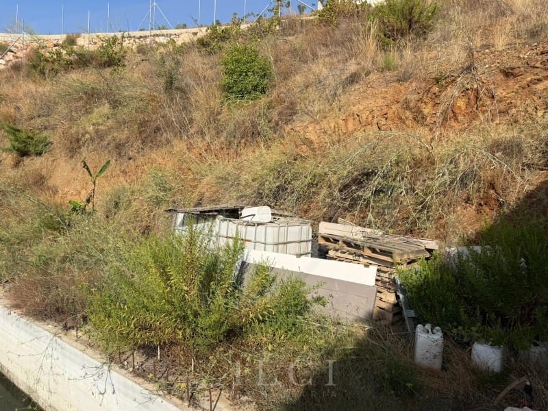 Finca/Country House for sale in Algarrobo - € 125,000 (Ref: 10048957)