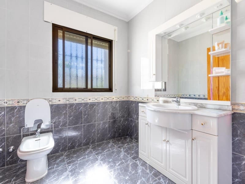 6 soverom Villa til salgs i Sedella - € 499 000 (Ref: 10048958)