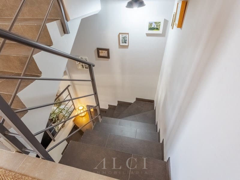 3 Zimmer Villa zu verkaufen in Almayate mit Pool - 520.000 € (Ref: 10058793)