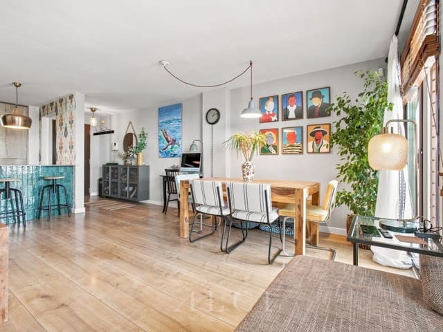 Chalet de 3 habitaciones en Almayate, Vélez-Málaga en venta con piscina - 495.000 € (Ref: 10058793)