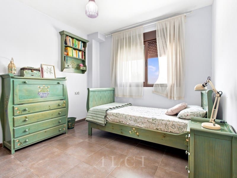 3 Zimmer Villa zu verkaufen in Almayate mit Pool - 520.000 € (Ref: 10058793)