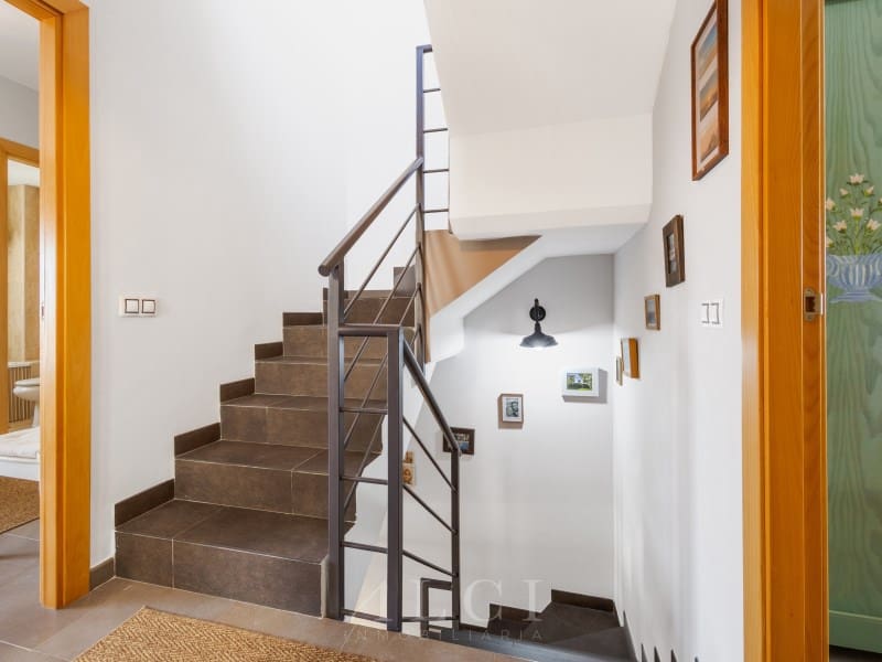 3 Zimmer Villa zu verkaufen in Almayate mit Pool - 520.000 € (Ref: 10058793)