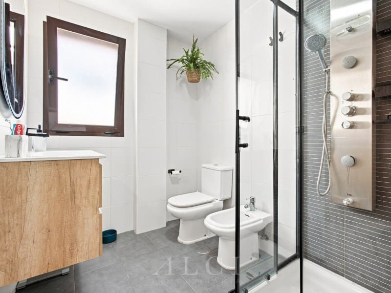 3 Zimmer Villa zu verkaufen in Almayate mit Pool - 520.000 € (Ref: 10058793)