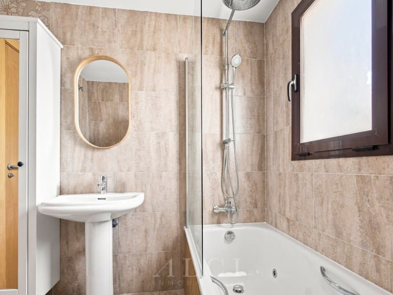 3 Zimmer Villa zu verkaufen in Almayate mit Pool - 520.000 € (Ref: 10058793)