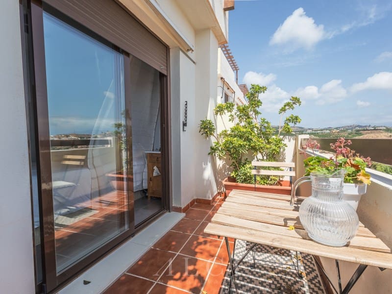 3 Zimmer Villa zu verkaufen in Almayate mit Pool - 520.000 € (Ref: 10058793)