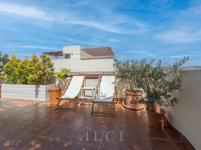 3 Zimmer Villa zu verkaufen in Almayate mit Pool - 520.000 € (Ref: 10058793)