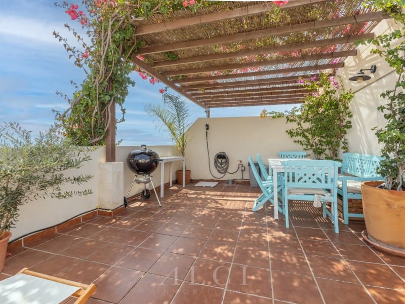 3 Zimmer Villa zu verkaufen in Almayate mit Pool - 520.000 € (Ref: 10058793)