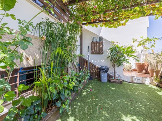 Chalet de 3 habitaciones en Almayate, Vélez-Málaga en venta con piscina - 495.000 € (Ref: 10058793)