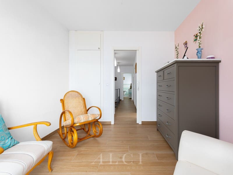 2 bedroom Beach Apartment for sale in Lagos - € 385,000 (Ref: 10058794)