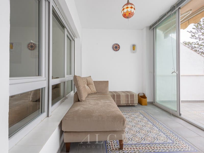 2 bedroom Beach Apartment for sale in Lagos - € 385,000 (Ref: 10058794)