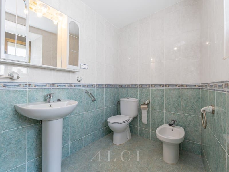 5 quarto Casa em Banda para venda em Periana com garagem - 175 000 € (Ref: 10100121)