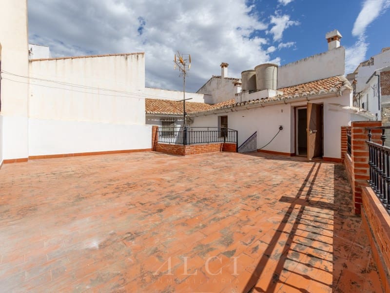 5 quarto Casa em Banda para venda em Periana com garagem - 175 000 € (Ref: 10100121)