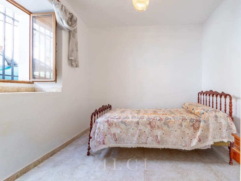 5 quarto Casa em Banda para venda em Periana com garagem - 175 000 € (Ref: 10100121)
