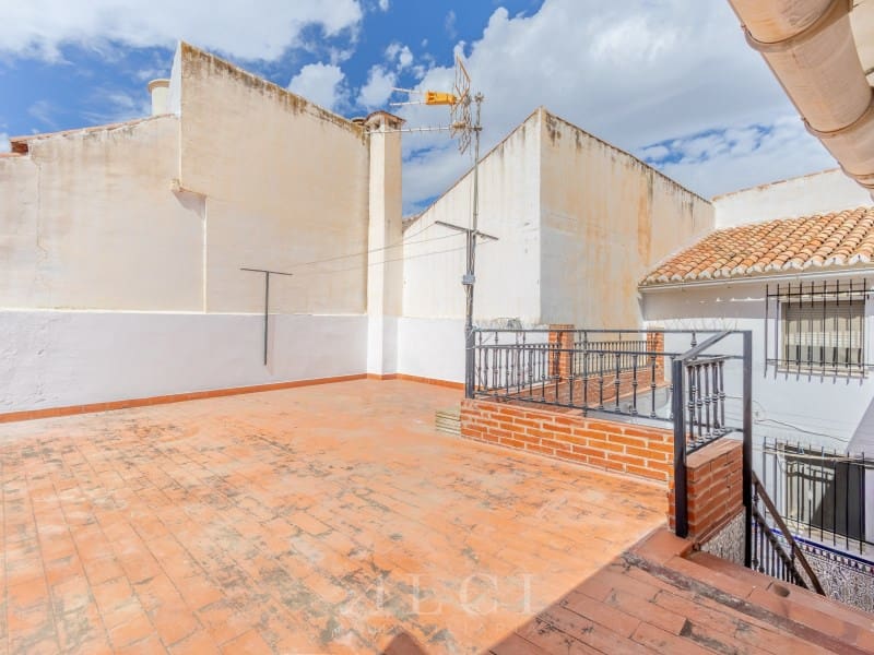 5 quarto Casa em Banda para venda em Periana com garagem - 175 000 € (Ref: 10100121)