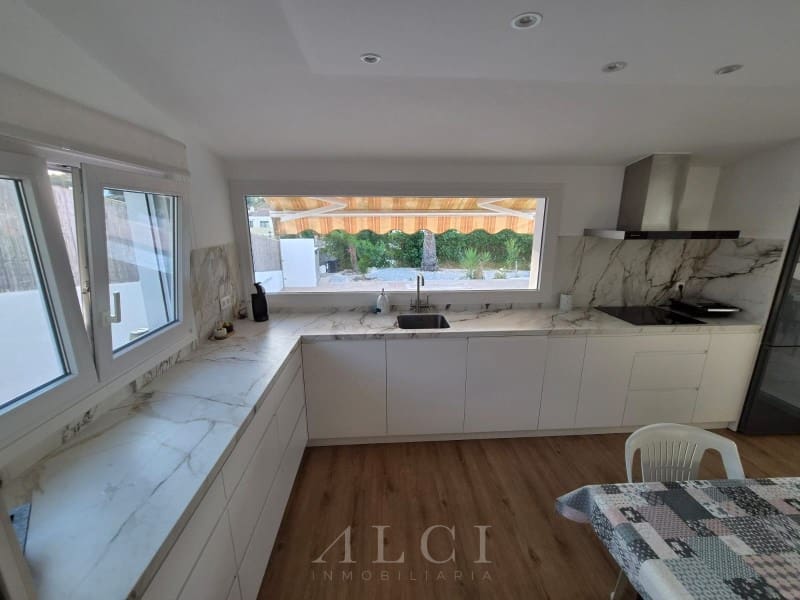 5 sovrum Villa till salu i Alcaucin med pool garage - 480 000 € (Ref: 10124292)