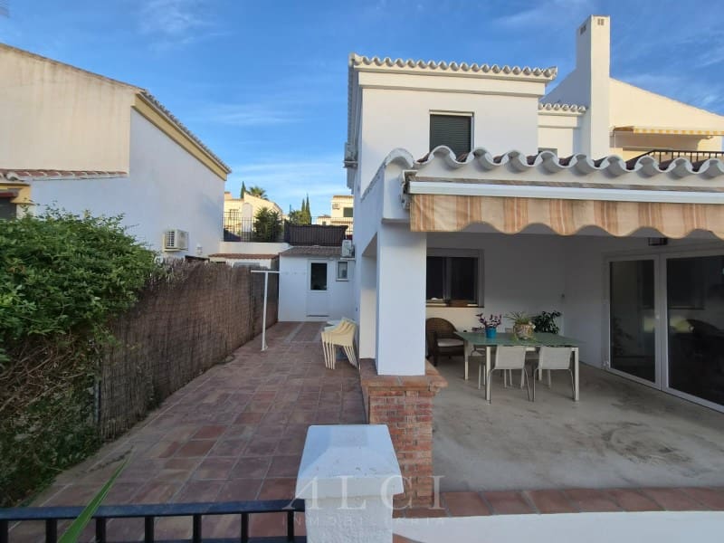 5 sovrum Villa till salu i Alcaucin med pool garage - 480 000 € (Ref: 10124292)