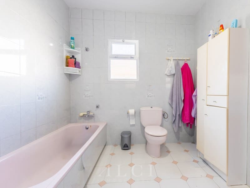 4 slaapkamer Huis te koop in Periana met garage - € 249.900 (Ref: 10171234)