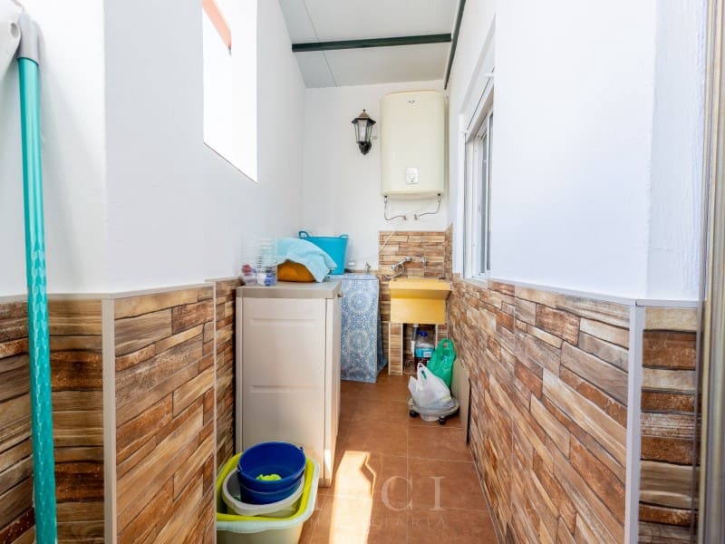 4 slaapkamer Huis te koop in Periana met garage - € 249.900 (Ref: 10171234)