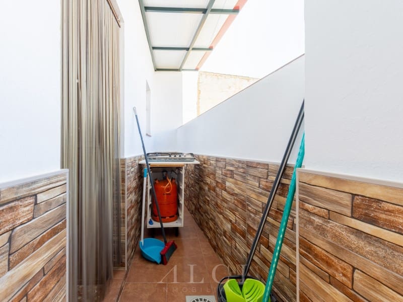 4 slaapkamer Huis te koop in Periana met garage - € 249.900 (Ref: 10171234)