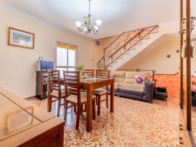 4 bedroom Townhouse for sale in Periana with garage - € 249,900 (Ref: 10171234)