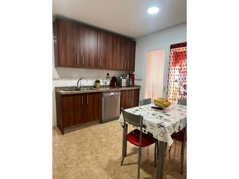 4 Zimmer Villa zu verkaufen in Torre del Mar mit Pool Garage - 485.000 € (Ref: 10180441)