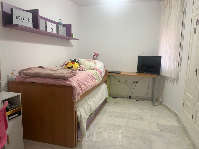 4 Zimmer Villa zu verkaufen in Torre del Mar mit Pool Garage - 485.000 € (Ref: 10180441)