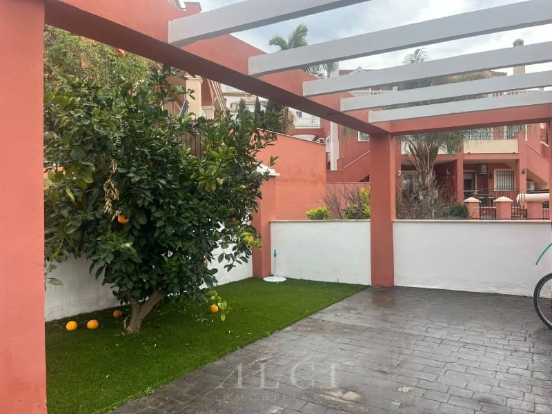 4 Zimmer Villa zu verkaufen in Torre del Mar mit Pool Garage - 485.000 € (Ref: 10180441)