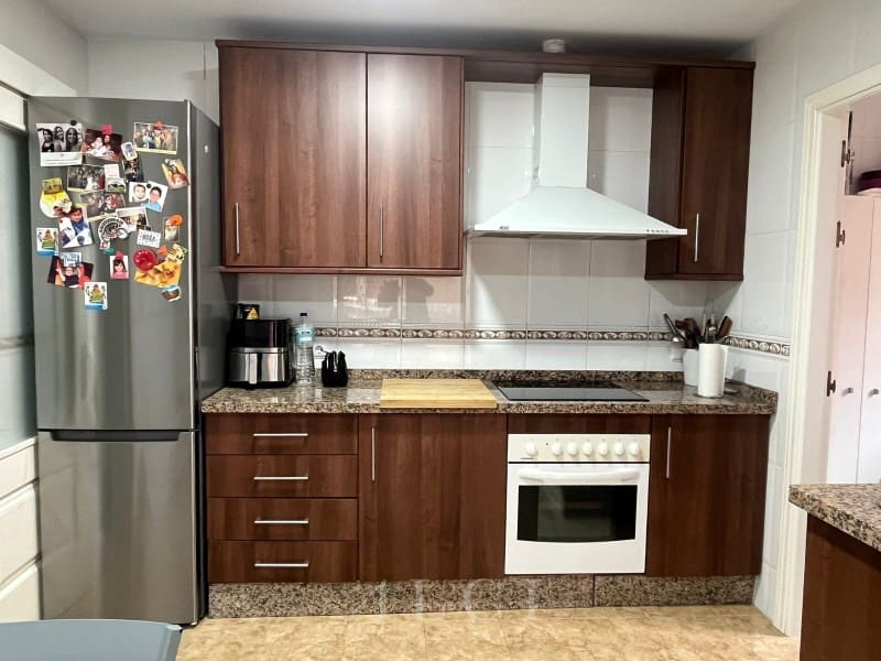 4 Zimmer Villa zu verkaufen in Torre del Mar mit Pool Garage - 485.000 € (Ref: 10180441)