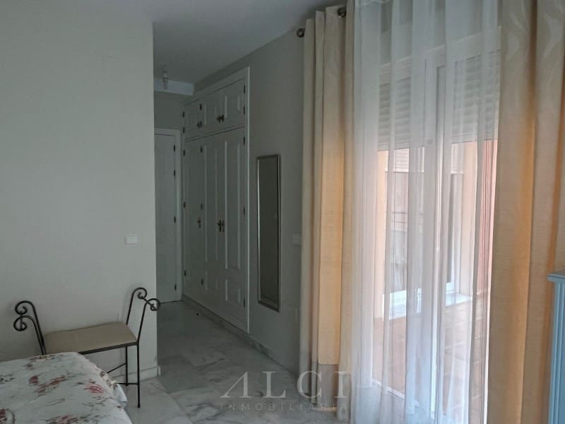 4 Zimmer Villa zu verkaufen in Torre del Mar mit Pool Garage - 485.000 € (Ref: 10180441)