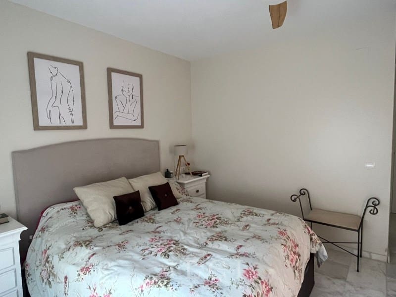 4 Zimmer Villa zu verkaufen in Torre del Mar mit Pool Garage - 485.000 € (Ref: 10180441)