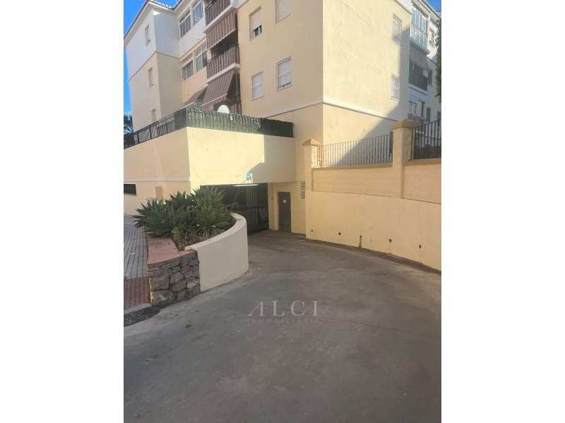 3 sovrum Lägenhet till salu i Torre del Mar med pool garage - 299 000 € (Ref: 10182930)