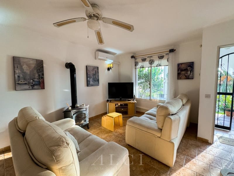 2 soveværelse Byhus til salg i Nerja med garage - € 295.000 (Ref: 9311218)