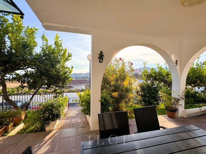 2 soveværelse Byhus til salg i Nerja med garage - € 295.000 (Ref: 9311218)