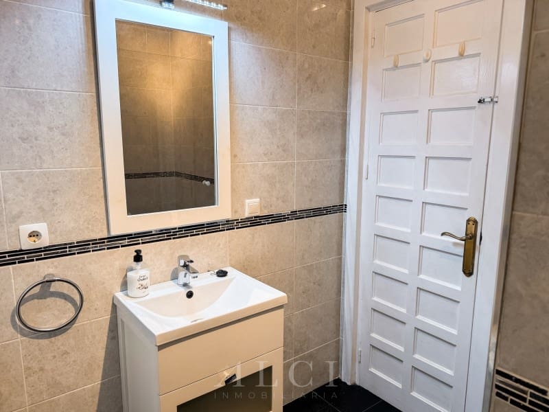 2 soveværelse Byhus til salg i Nerja med garage - € 295.000 (Ref: 9311218)