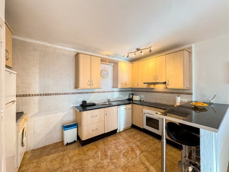 2 soveværelse Byhus til salg i Nerja med garage - € 295.000 (Ref: 9311218)