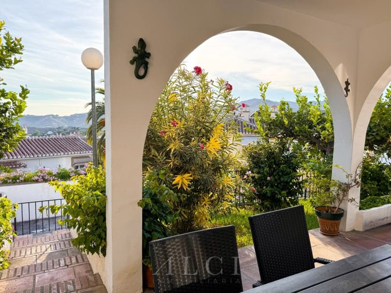 2 soveværelse Byhus til salg i Nerja med garage - € 295.000 (Ref: 9311218)