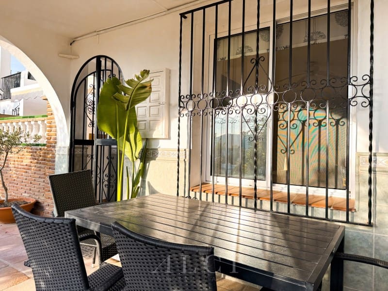 2 soveværelse Byhus til salg i Nerja med garage - € 295.000 (Ref: 9311218)