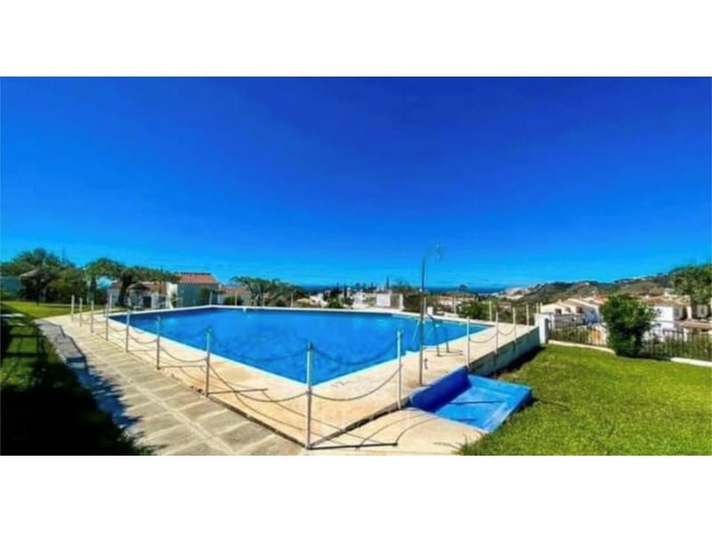 2 soveværelse Byhus til salg i Nerja med garage - € 295.000 (Ref: 9311218)