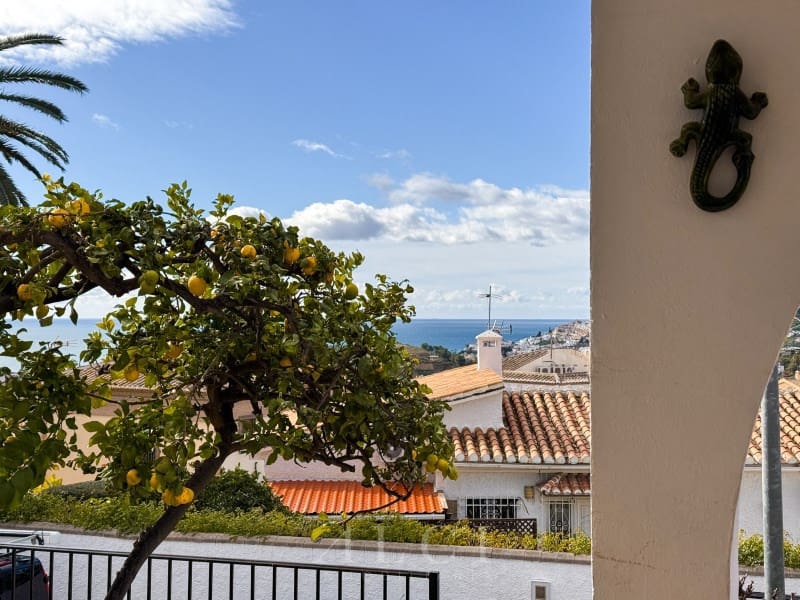 2 soveværelse Byhus til salg i Nerja med garage - € 295.000 (Ref: 9311218)