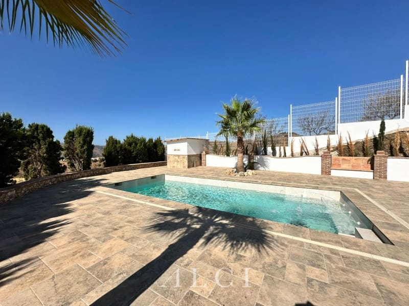 4 Zimmer Finca/Landgut zu verkaufen in Canillas de Aceituno - 700.000 € (Ref: 9311222)