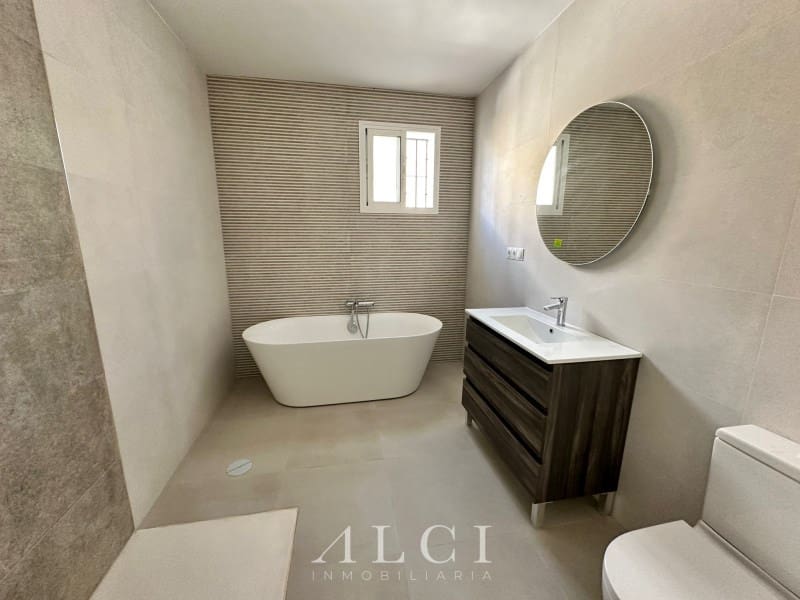 4 Zimmer Finca/Landgut zu verkaufen in Canillas de Aceituno - 700.000 € (Ref: 9311222)